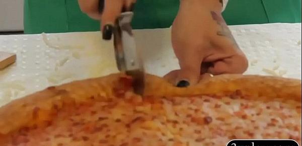  Woman used pizza as bikini eaten by man